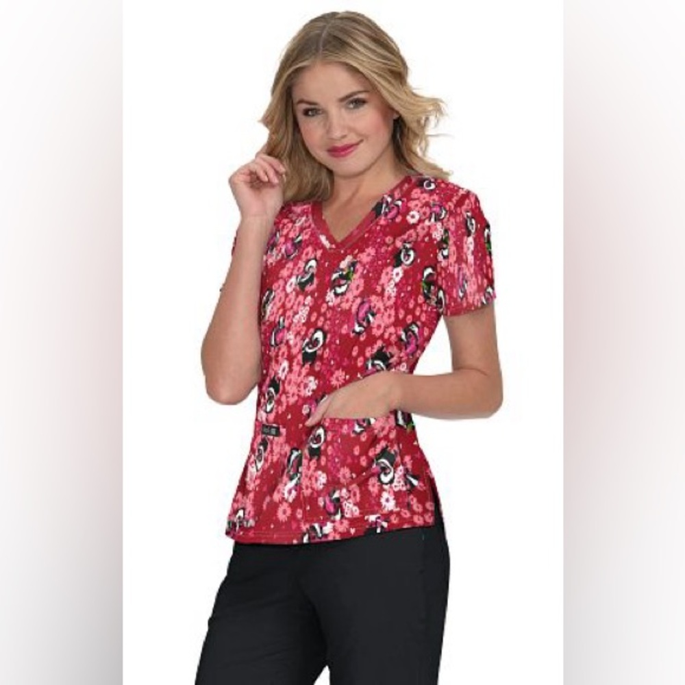 Koi basics Valentine”s themed scrub top (Med)